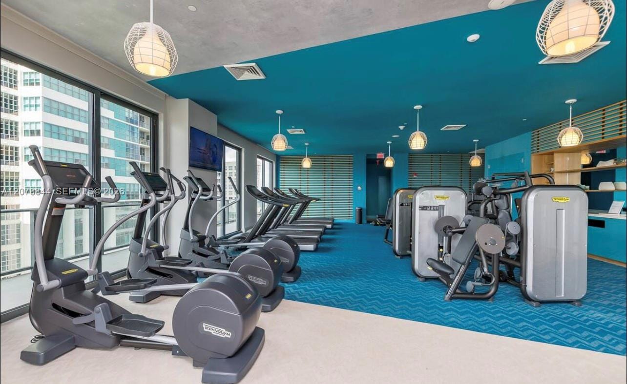 121 NE 34th Street 1516, Miami, FL 33137 photo 18