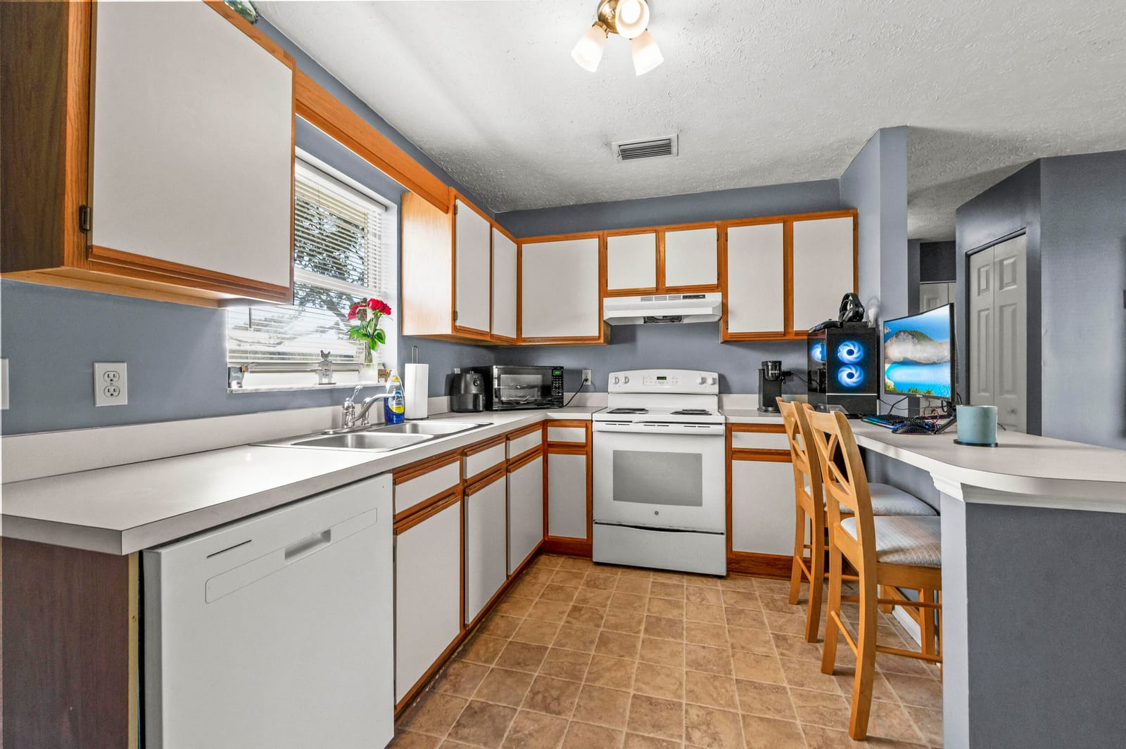 5200 SE 42nd Trace — photo 4