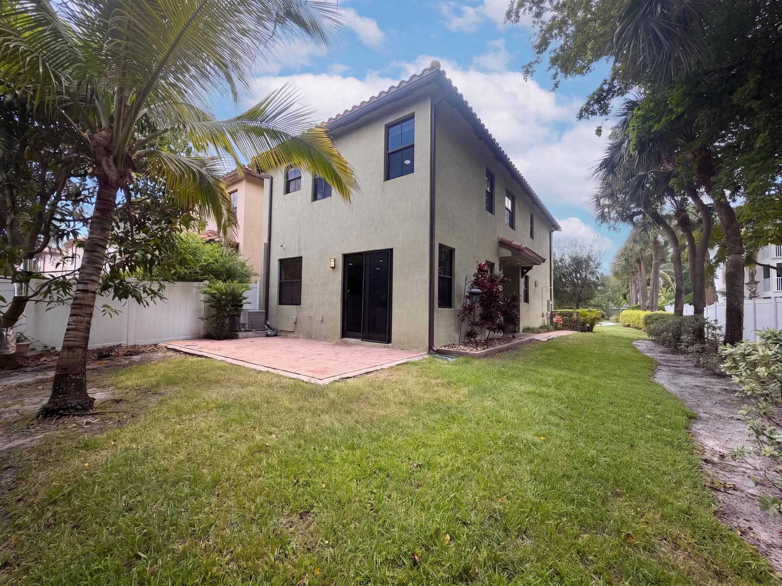 4967 NW 59th Street — photo 5