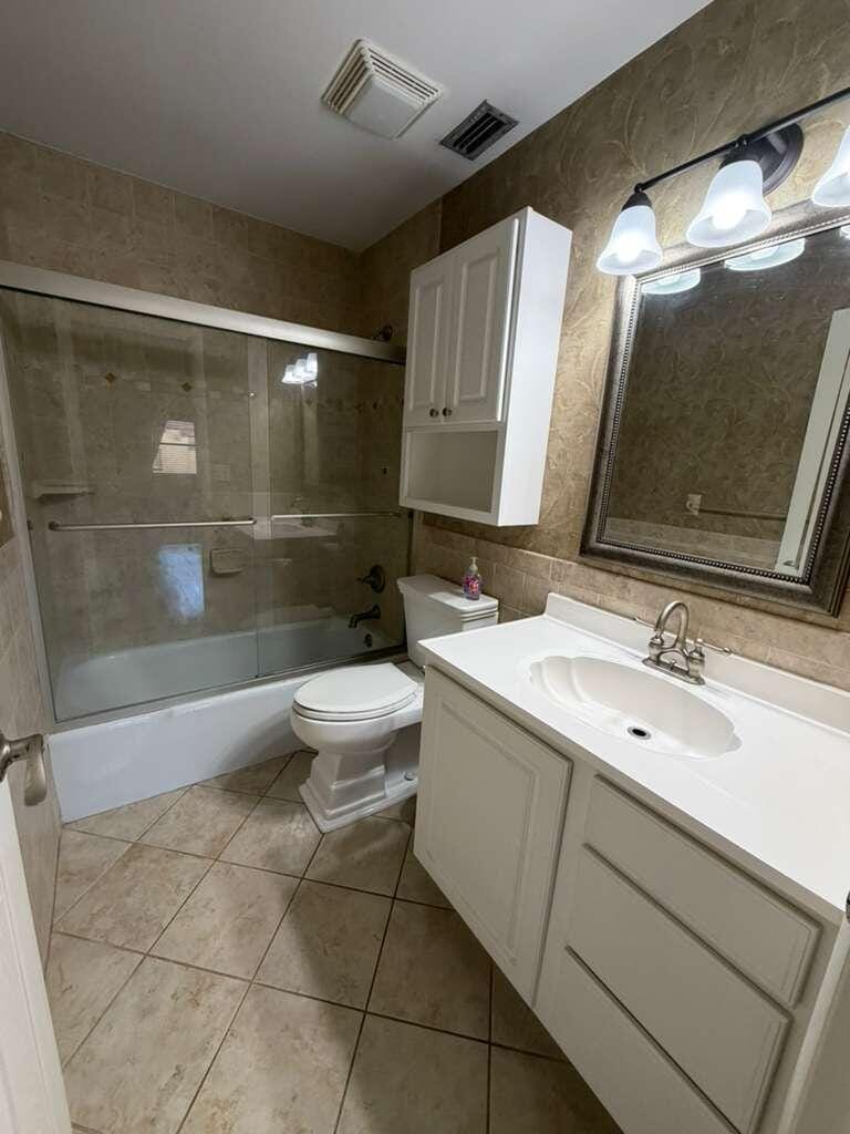 2050 Oleander Boulevard 2-202 — photo 5
