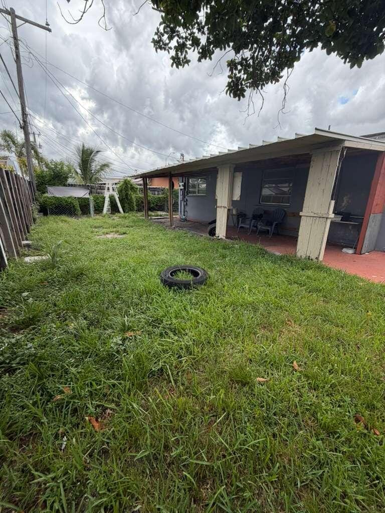 4796 E 10th Avenue, Hialeah, FL 33013