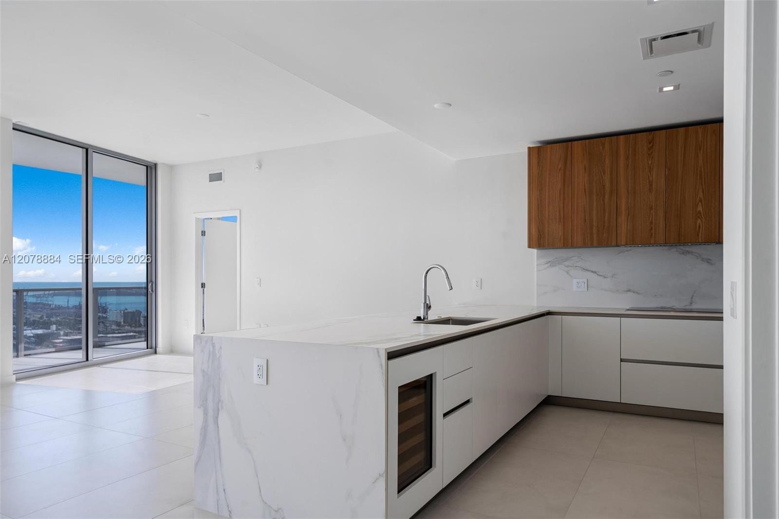 1400 Biscayne Boulevard 4504 — photo 2