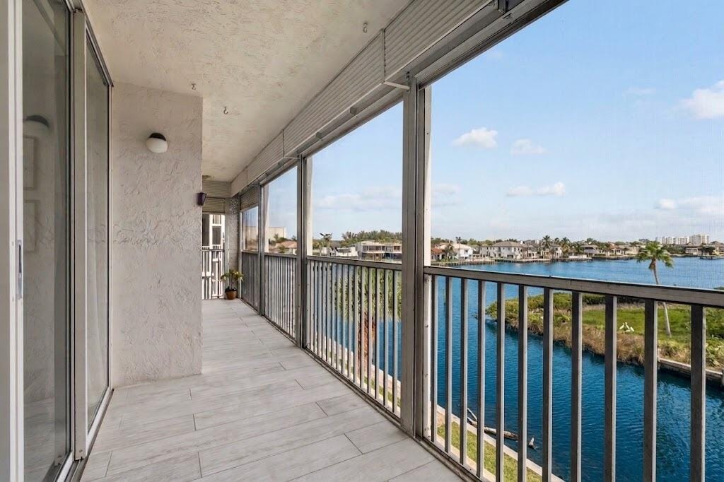 1 Harbourside Drive 3403, Delray Beach, FL 33483 photo 2