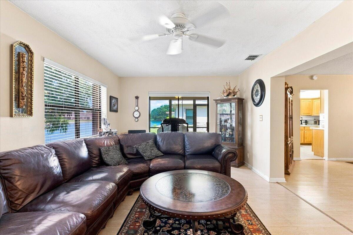 9843 NW 75TH Court NW, Tamarac, FL 33321 photo 14