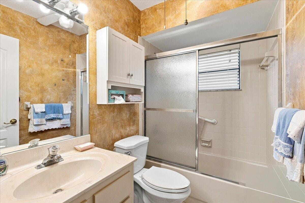 9843 NW 75TH Court NW, Tamarac, FL 33321 photo 24