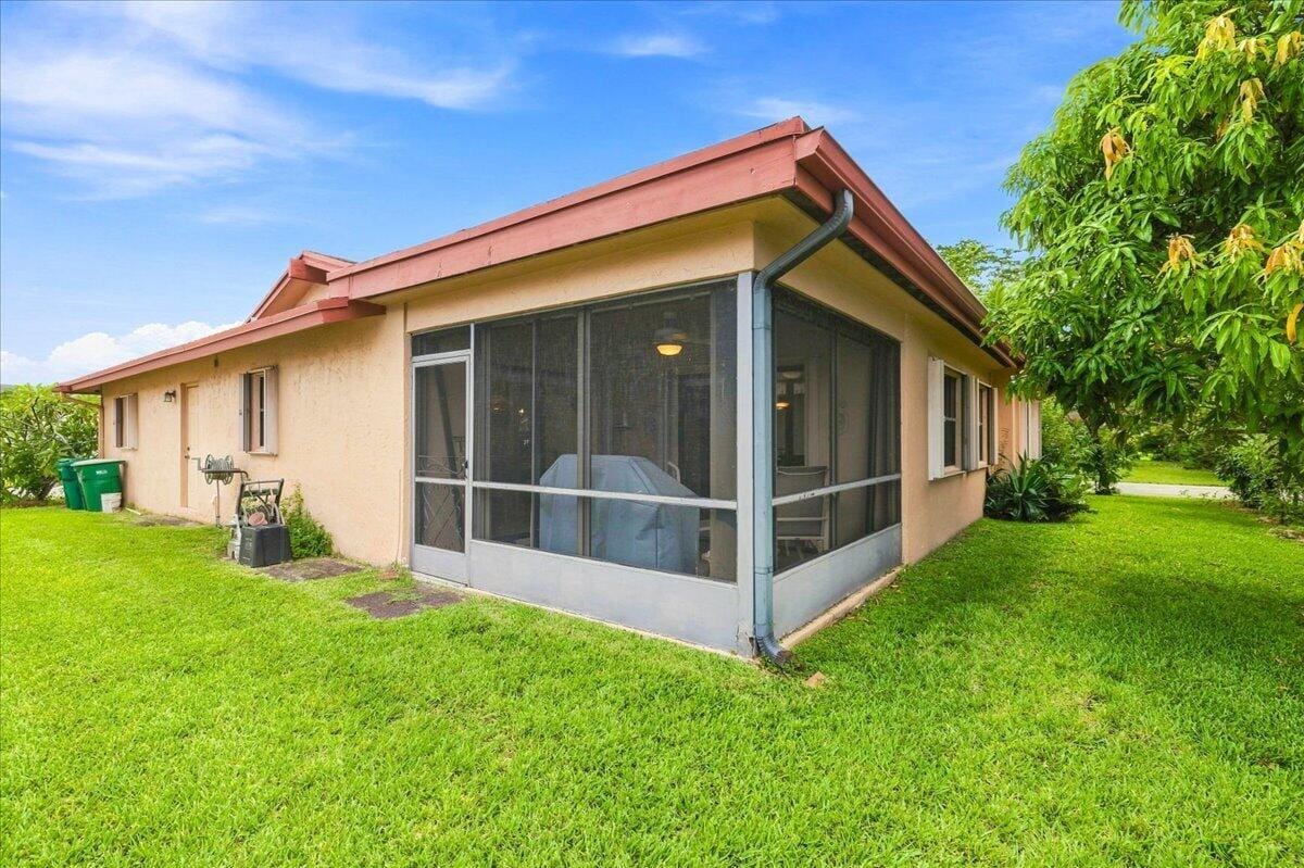 9843 NW 75TH Court NW, Tamarac, FL 33321 photo 25