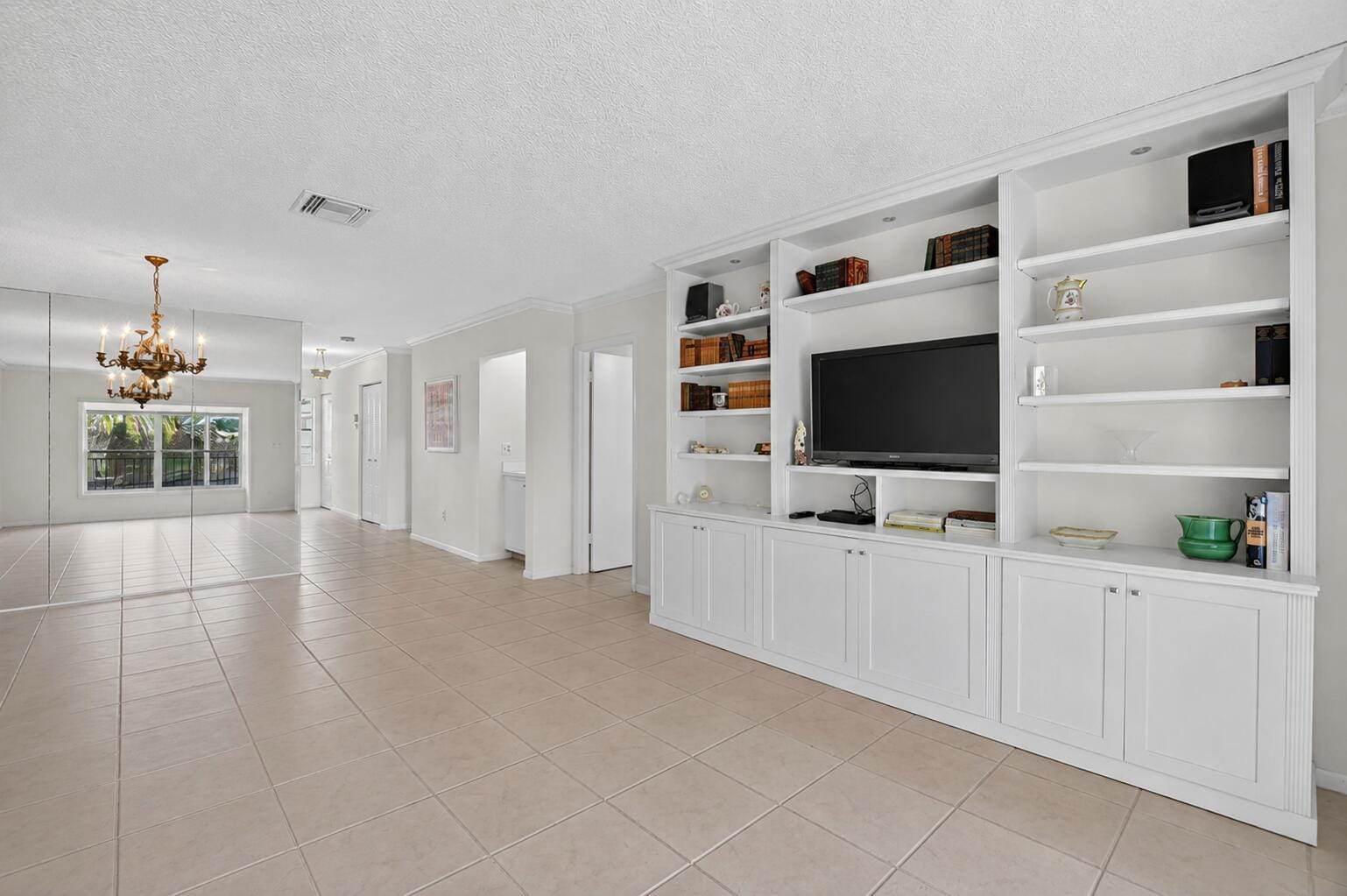 9287 VISTA DEL LAGO 13 D — photo 7