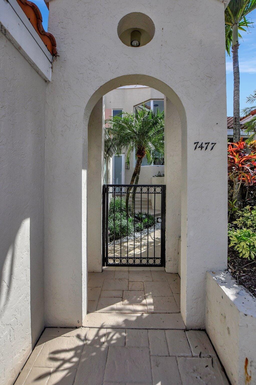 7477 CAMPO FLORIDO — photo 3
