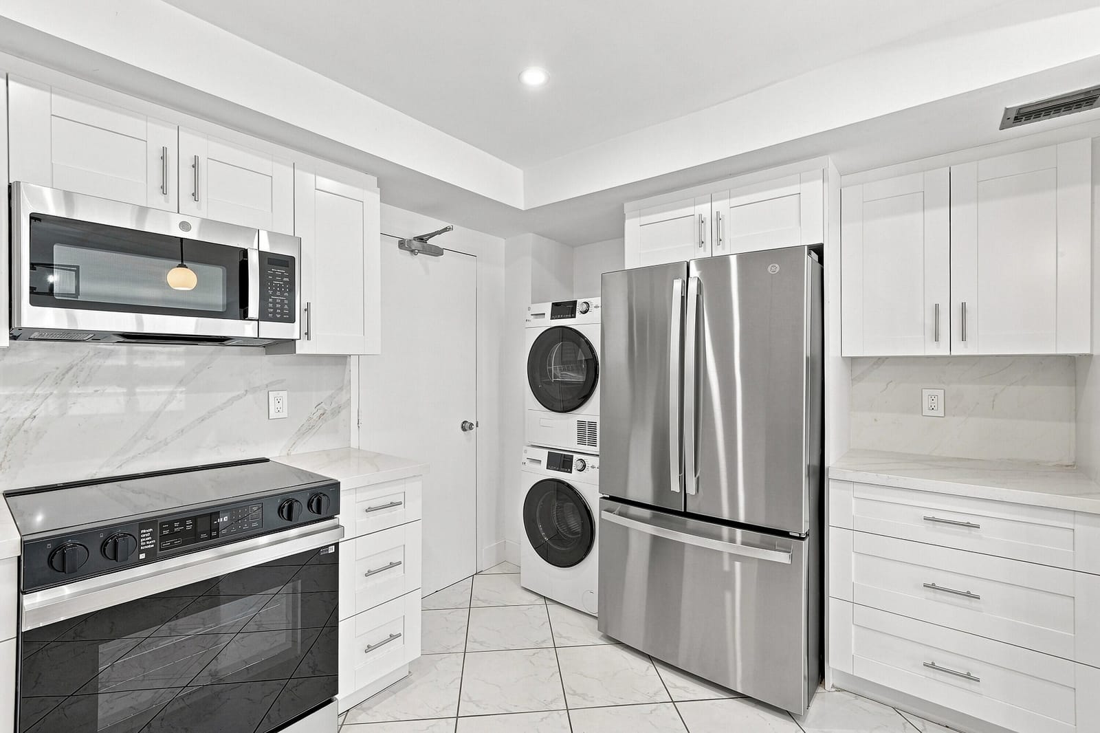 3550 GALT OCEAN Drive 204 — photo 10