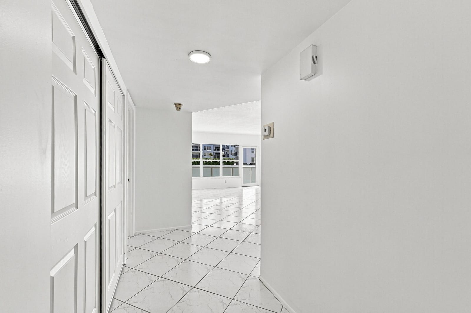 3550 GALT OCEAN Drive 204 — photo 4