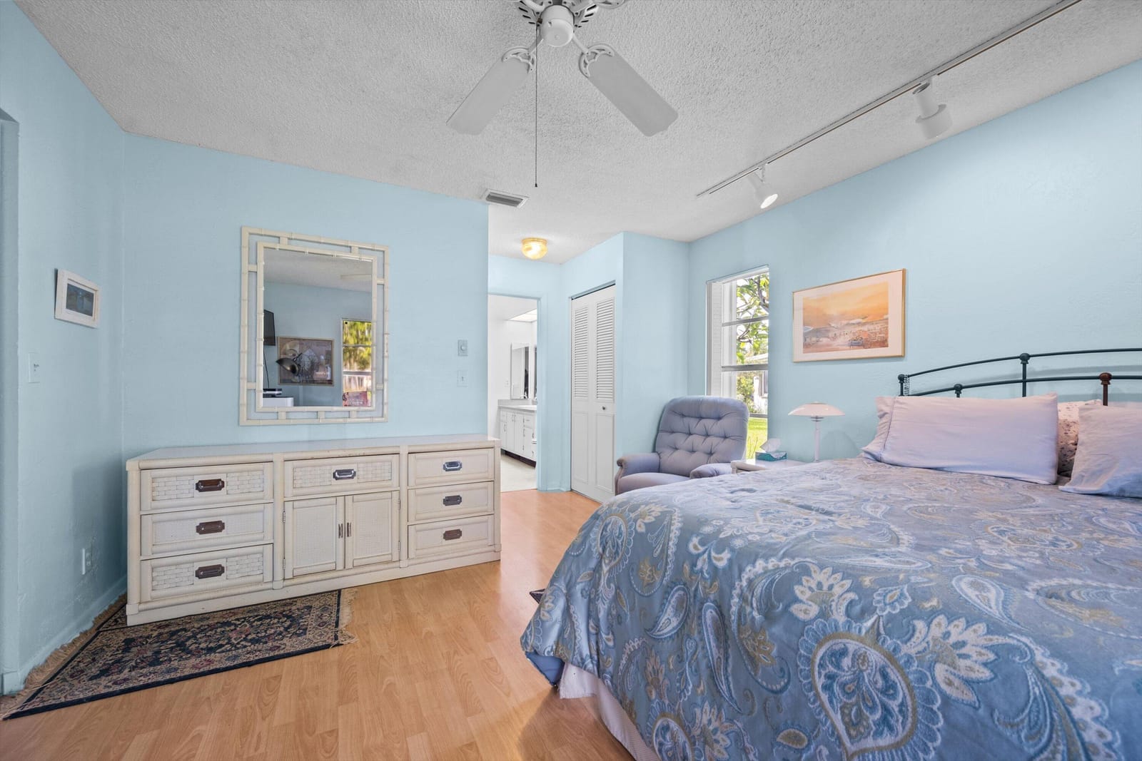 6127 RAINBOW Circle — photo 7