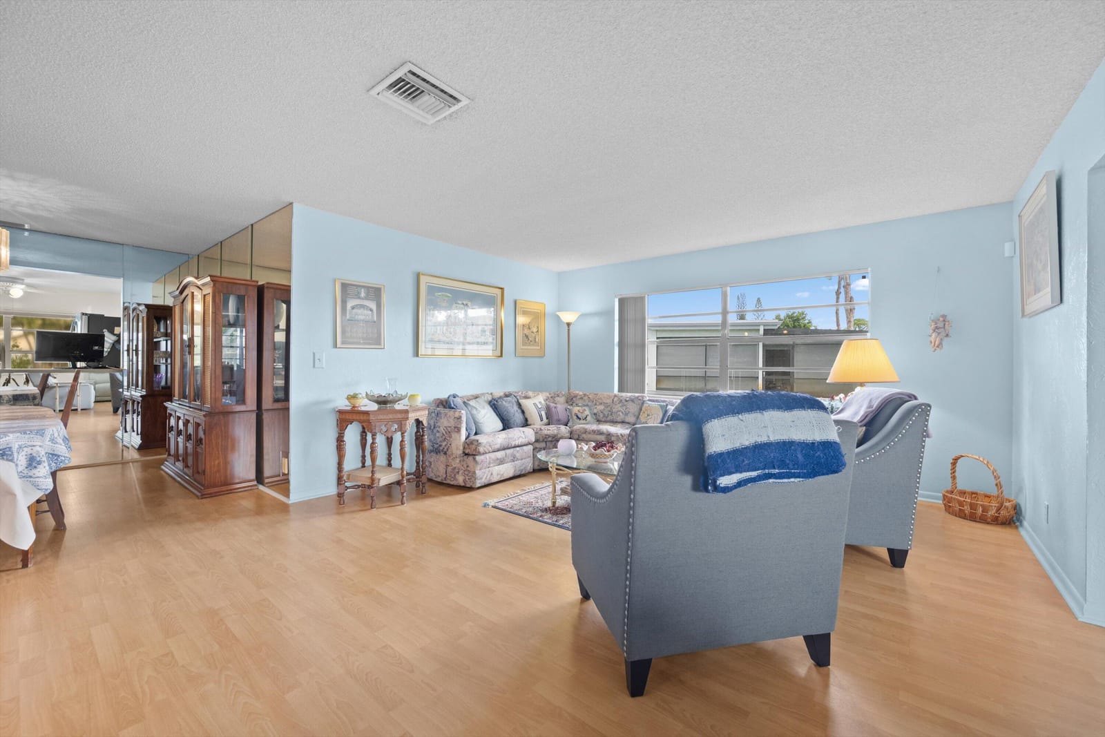 6127 RAINBOW Circle — photo 9