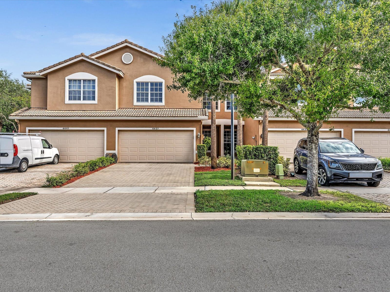 4437 COLONY VIEW Drive — photo 3