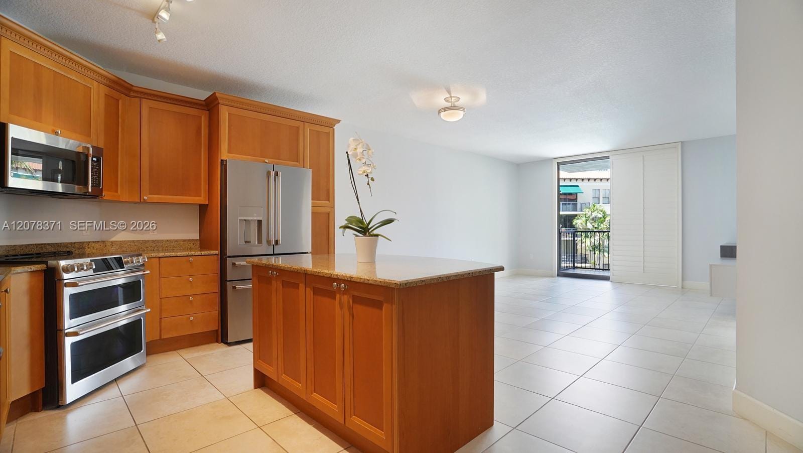 55 Merrick Way 729