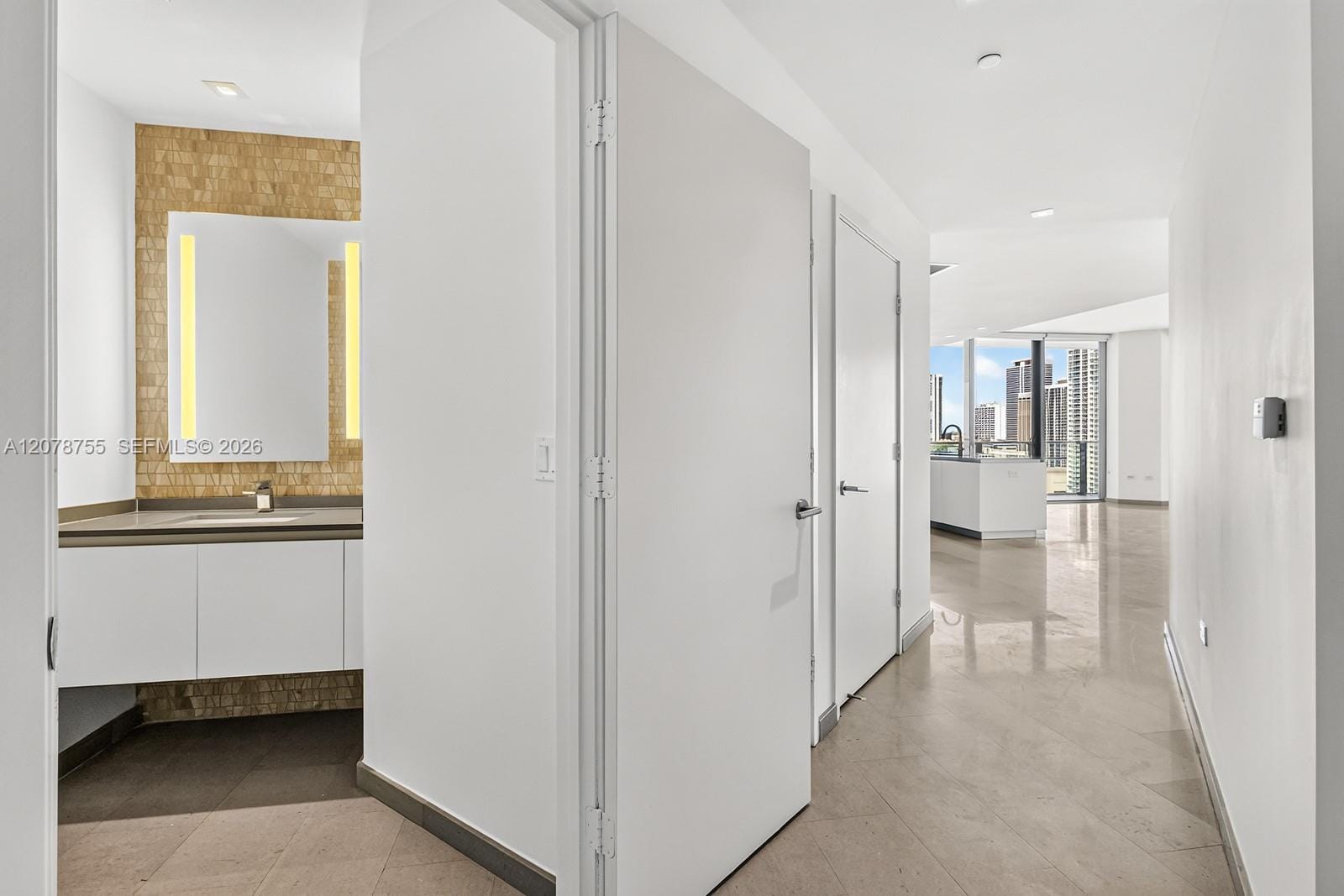 88 SW 7th Street 1511, Miami, FL 33130 photo 13