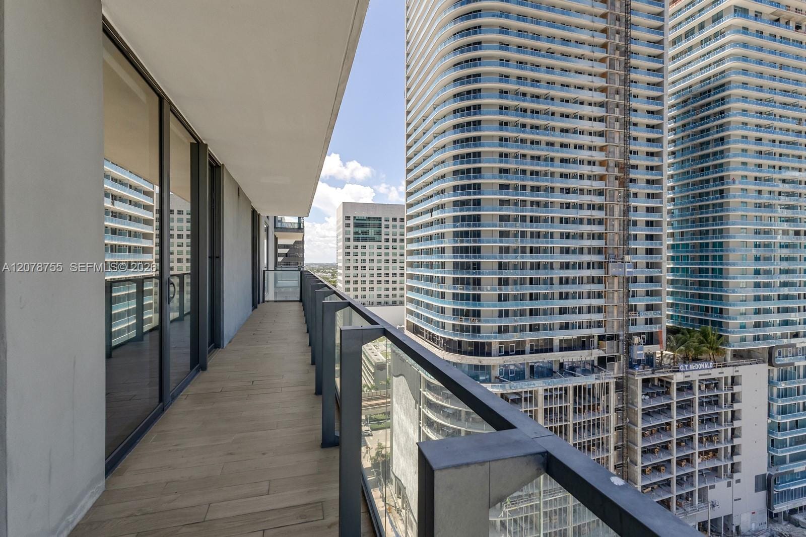 88 SW 7th Street 1511, Miami, FL 33130 photo 16