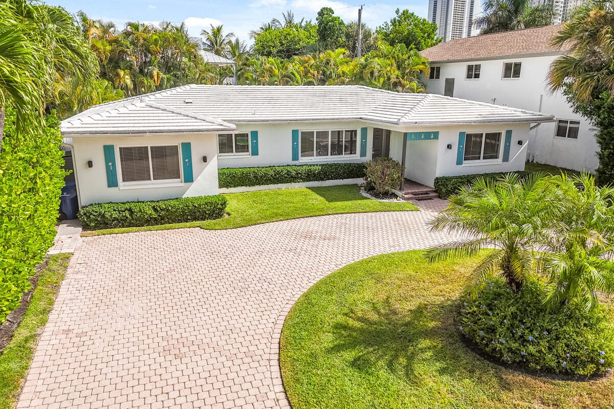 1182 Beach Road, Singer Island, FL 33404