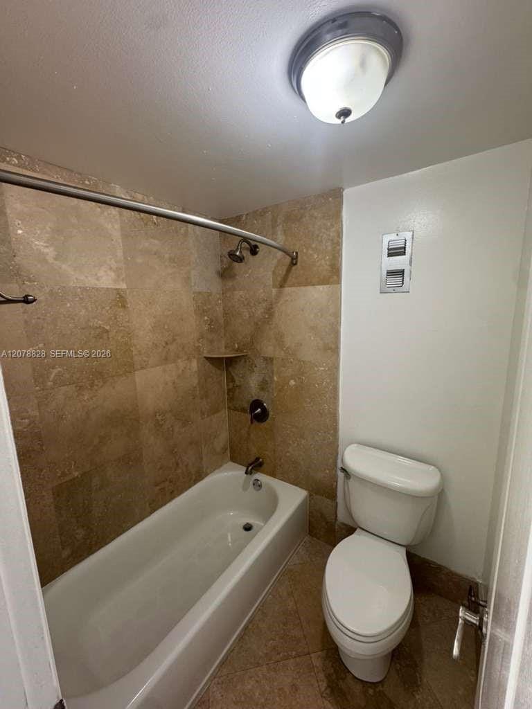 22 Salamanca Avenue 806 — photo 3