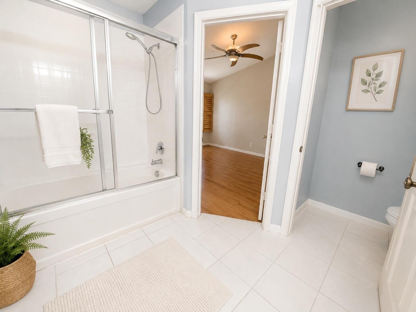 1083 Woodfield Road 1083 — photo 5