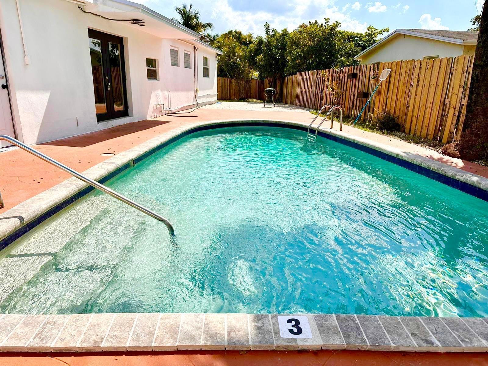 601 NW 38th Street — photo 8