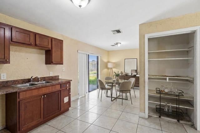 6516 SW 33RD Street, Miramar, FL 33023