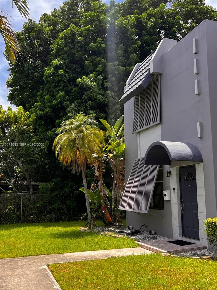 266 NE 142nd Street 13-D, Miami, FL 33161