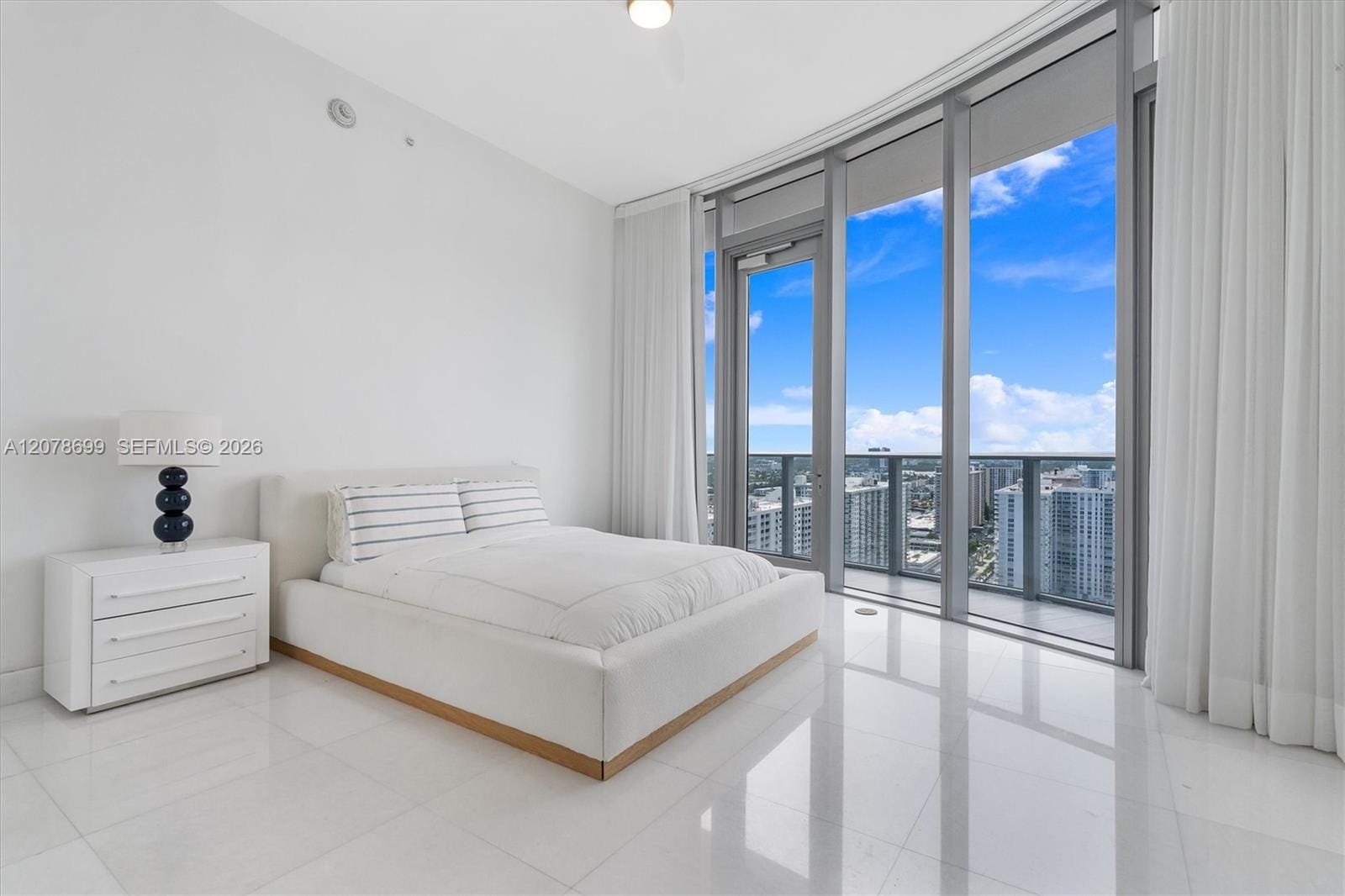 17475 Collins Avenue 2203 — photo 9