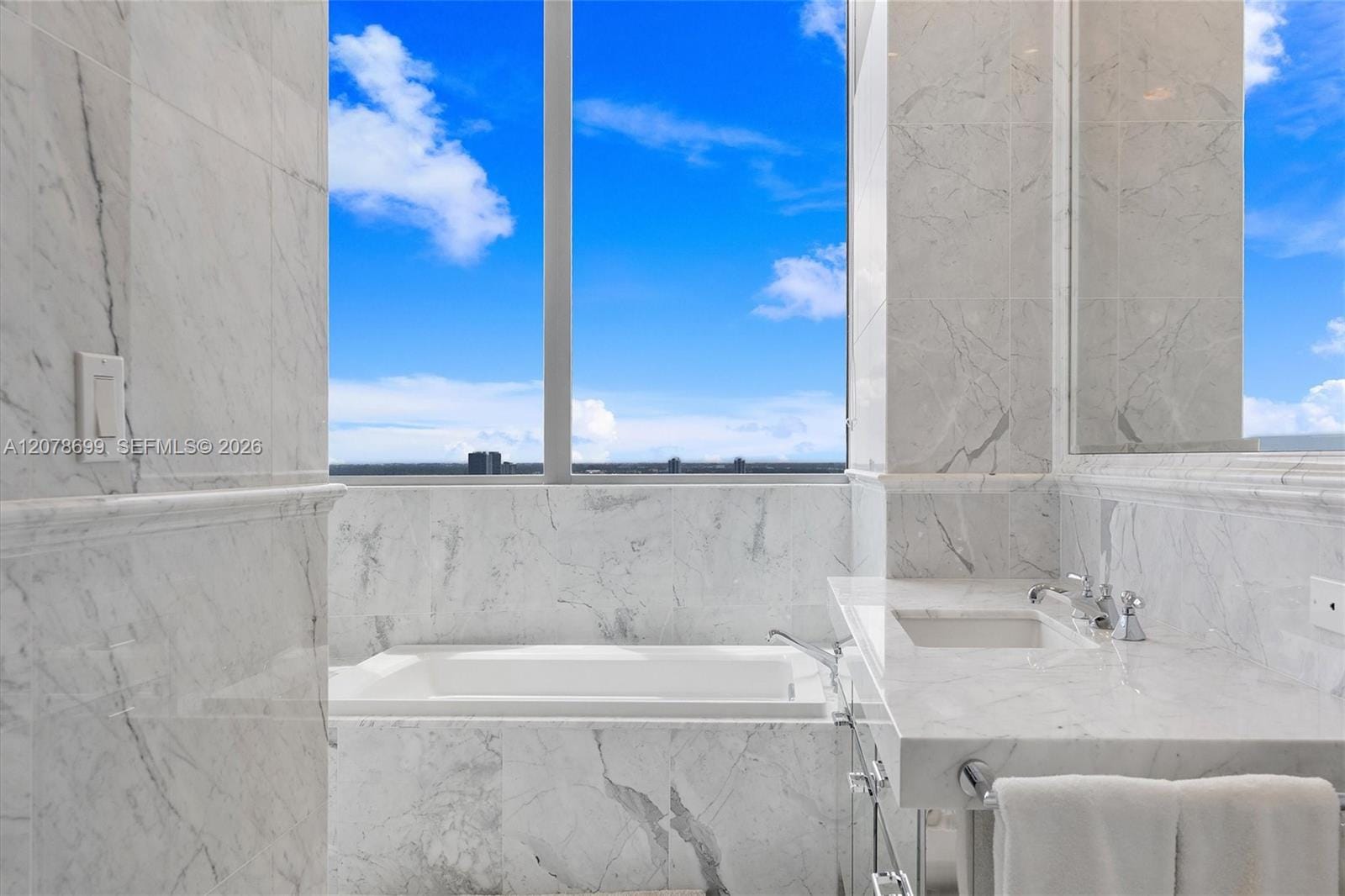 17475 Collins Avenue 2203, Sunny Isles Beach, FL 33160 photo 20