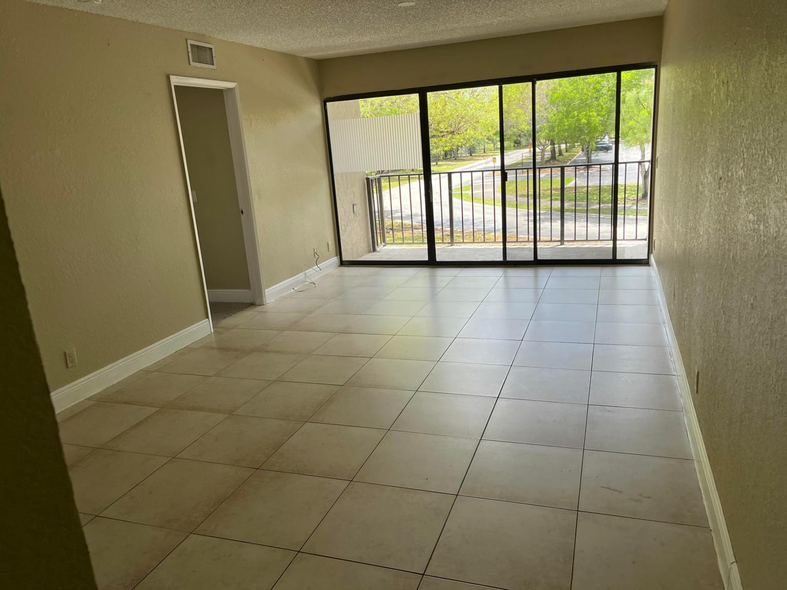 1600 BALFOUR POINT Drive F — photo 2