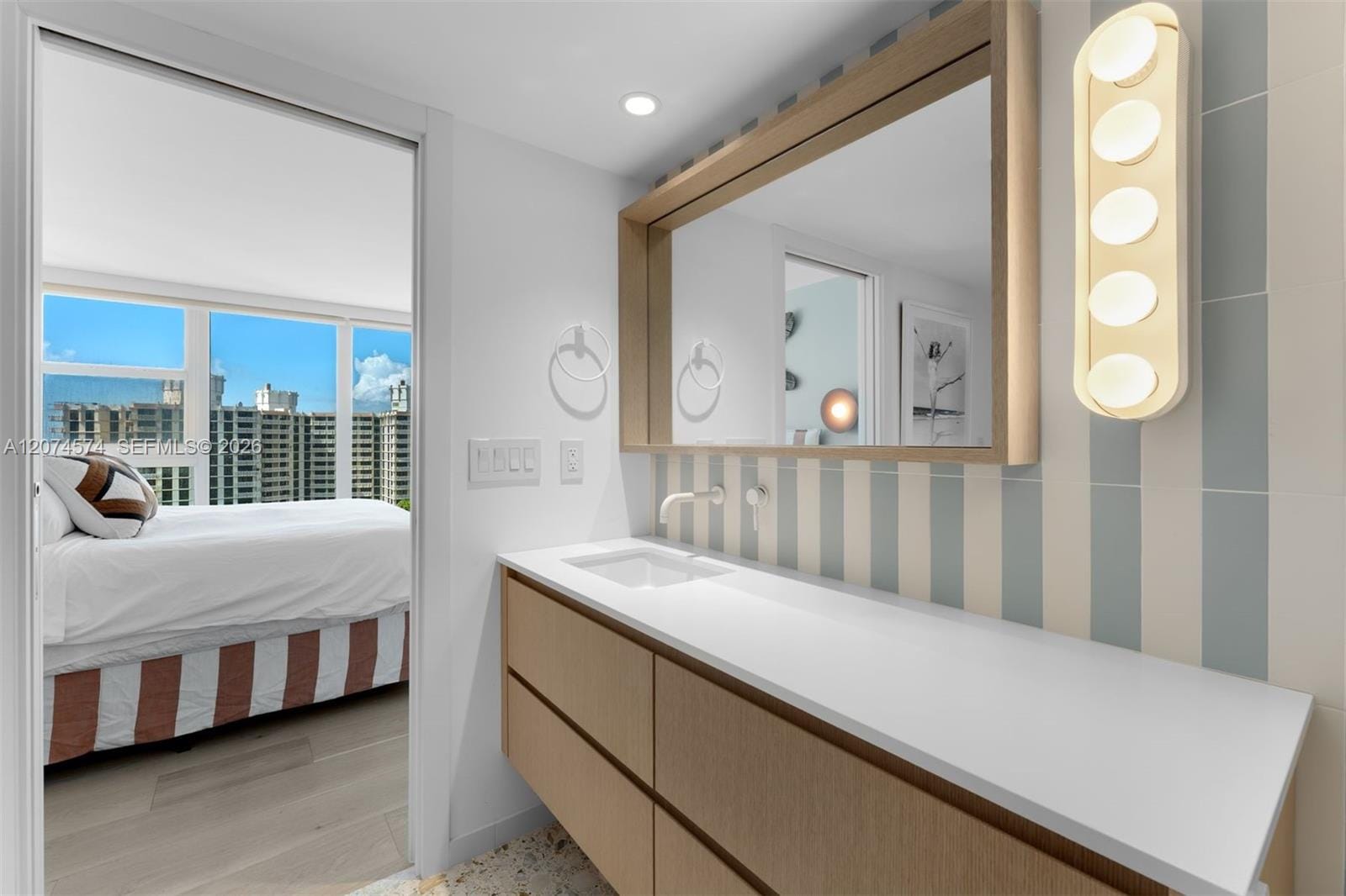 881 Ocean Drive 10A, Key Biscayne, FL 33149 photo 21