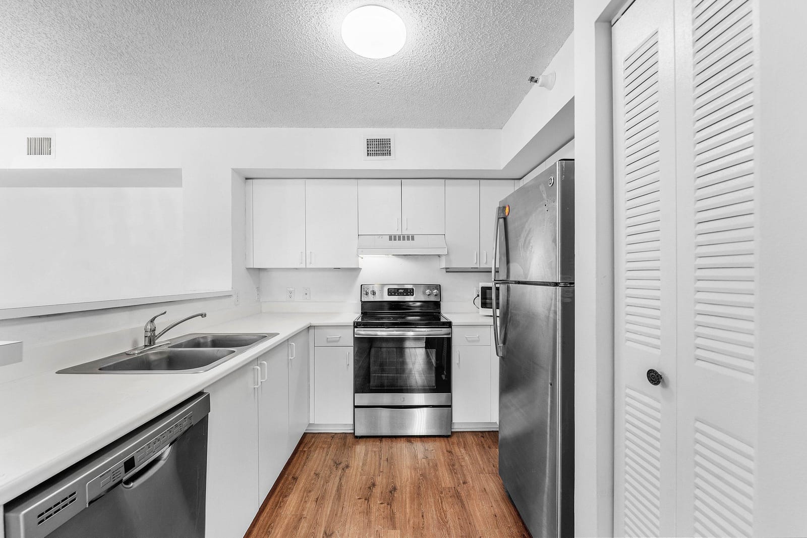167 Yacht Club Way 205, Hypoluxo, FL 33462 photo 11