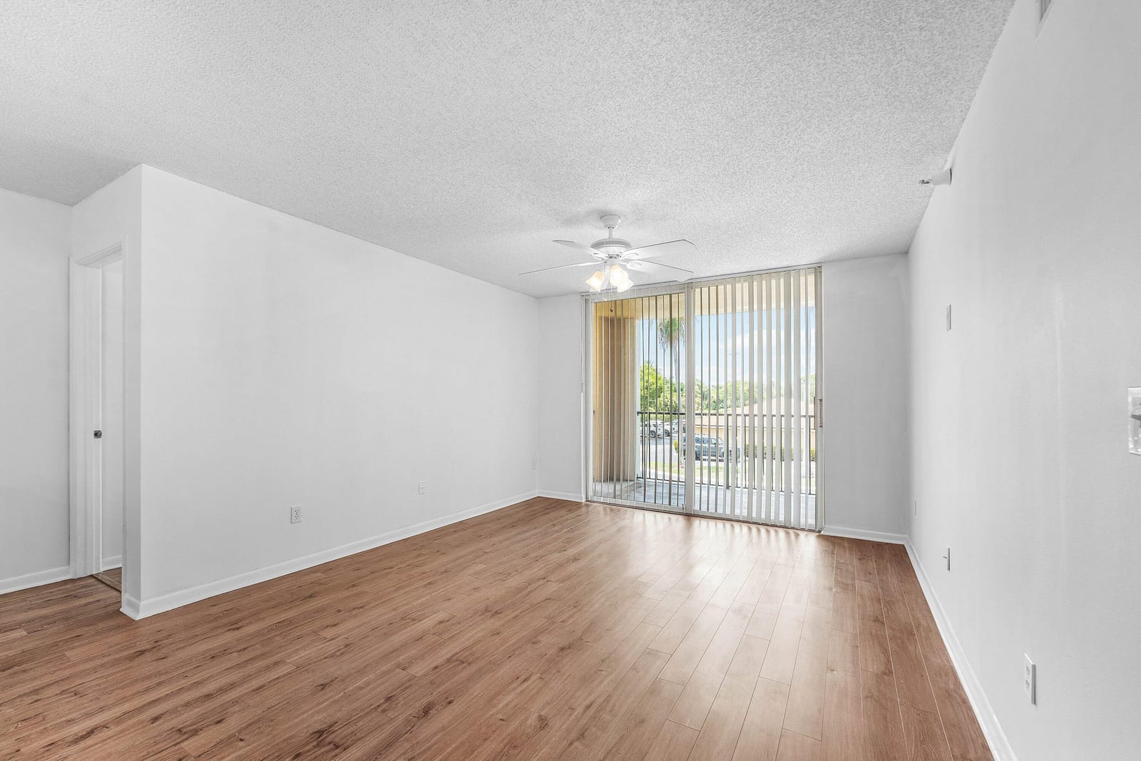 167 Yacht Club Way 205, Hypoluxo, FL 33462 photo 8