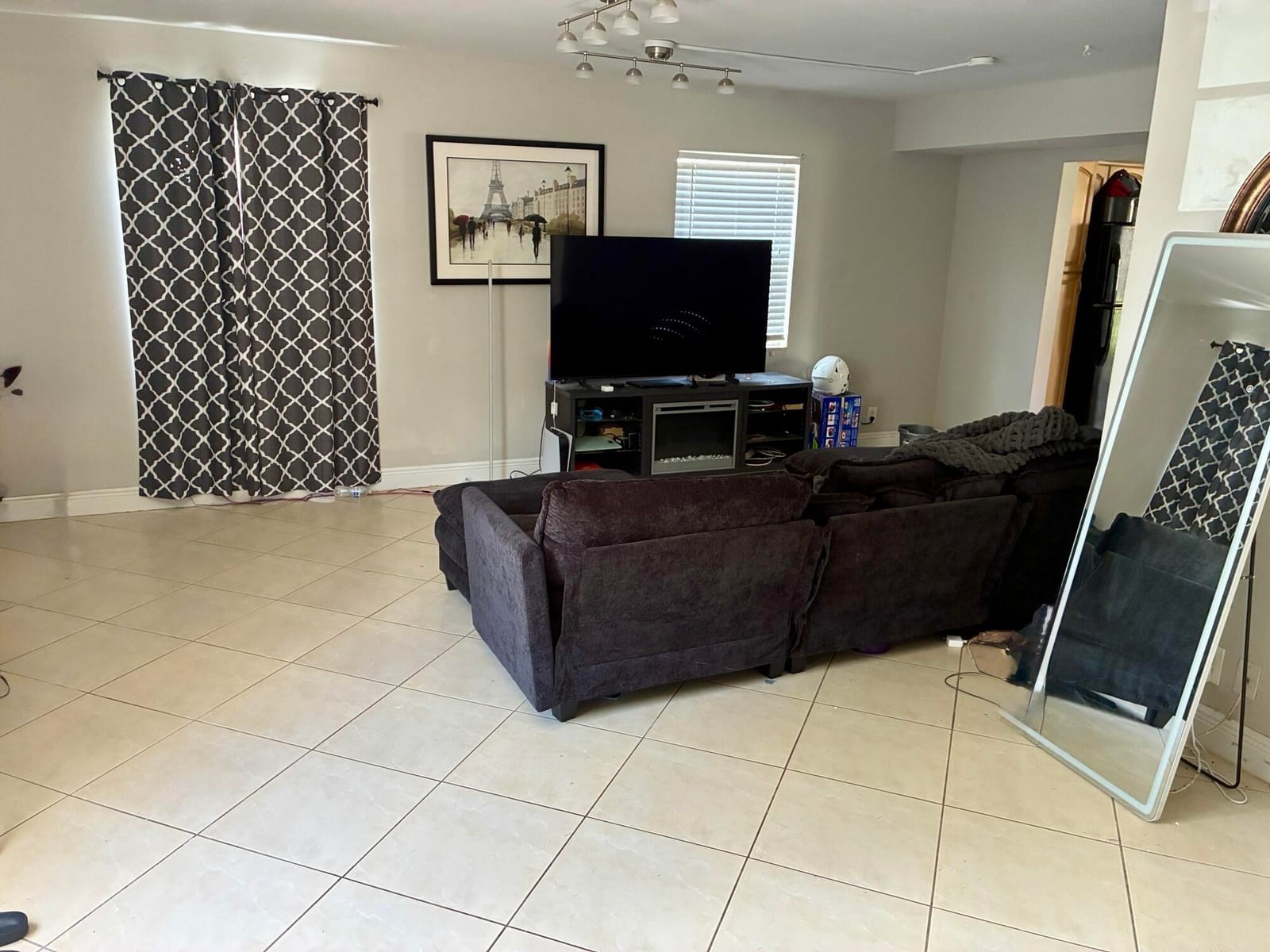 3056 RIVERSIDE 1C — photo 2