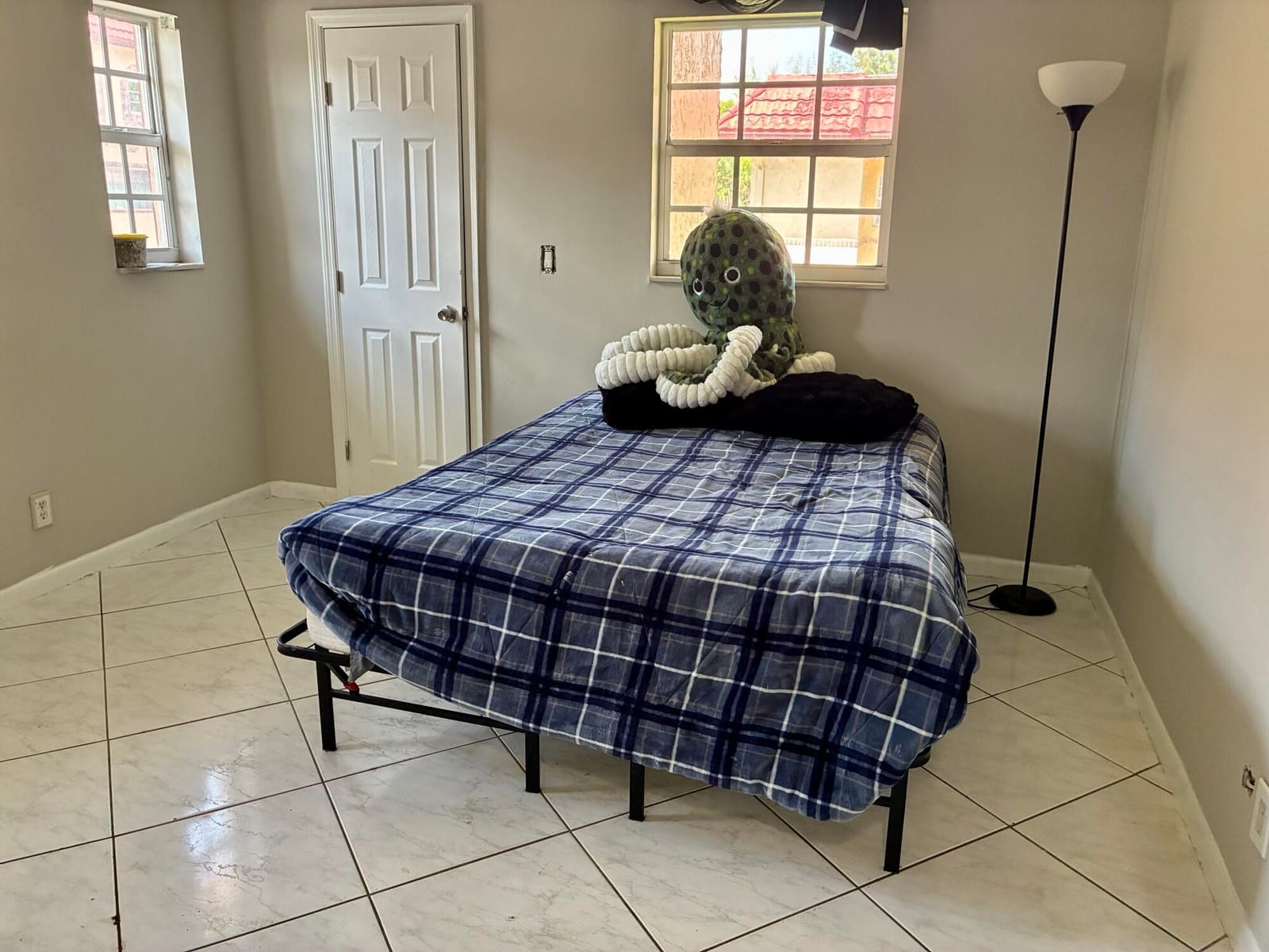 3056 RIVERSIDE 1C — photo 8