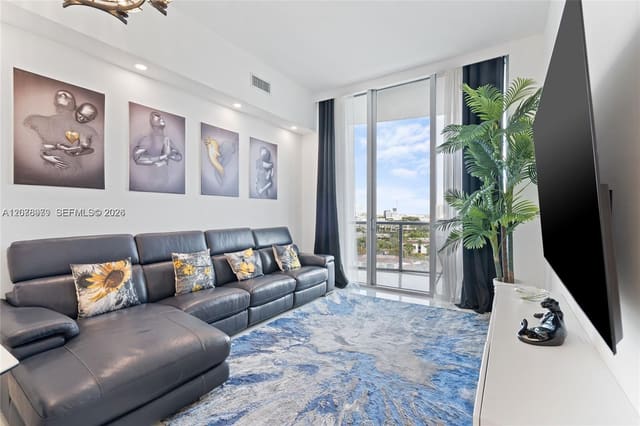 3029 NE 188th Street 1021, Uptown Marina Lofts, Aventura, FL