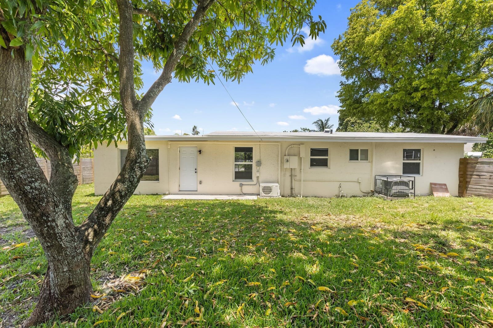 1530 NW 18TH Court, Fort Lauderdale, FL 33311 photo 16