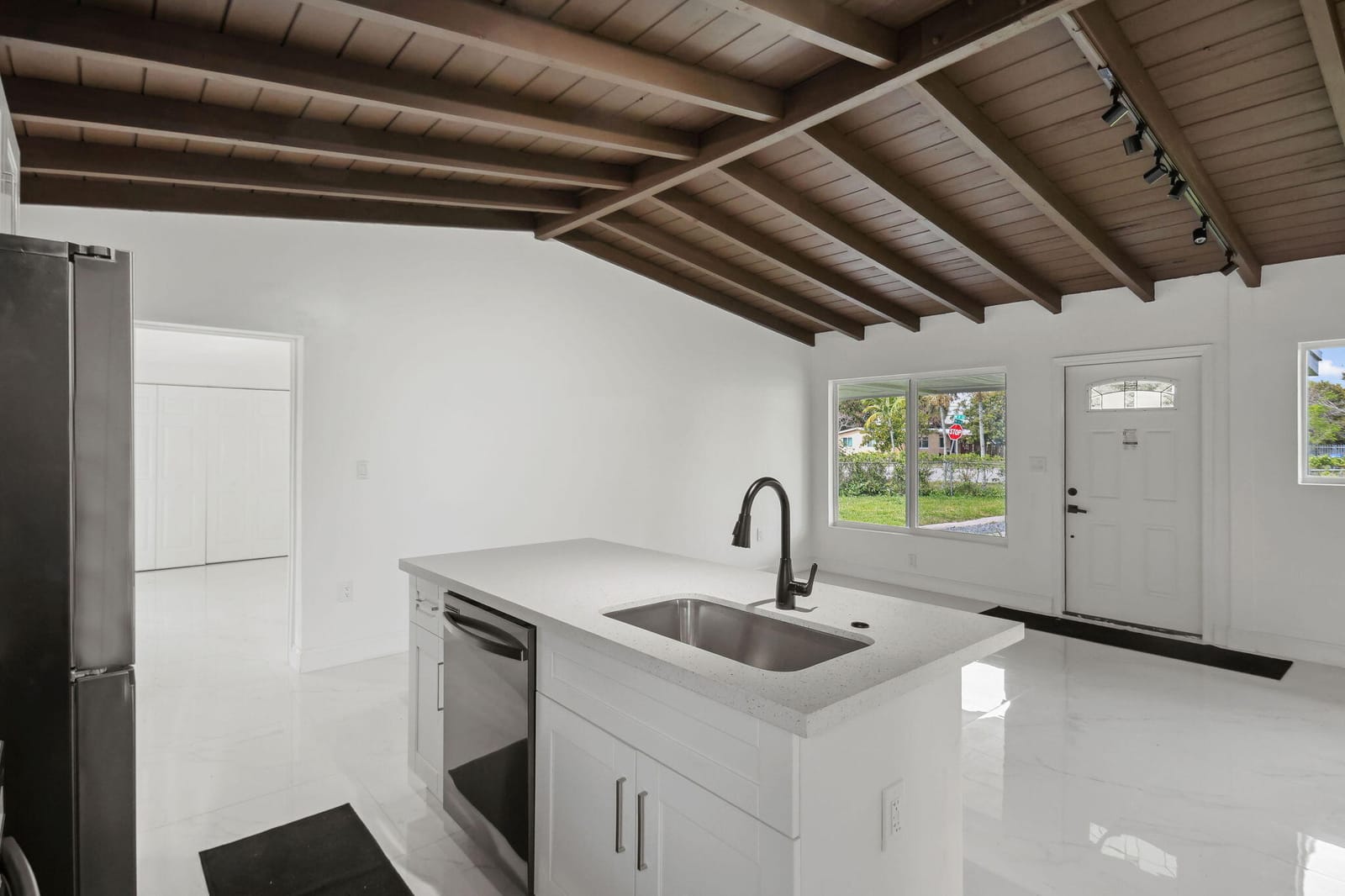 1530 NW 18TH Court, Fort Lauderdale, FL 33311 photo 5