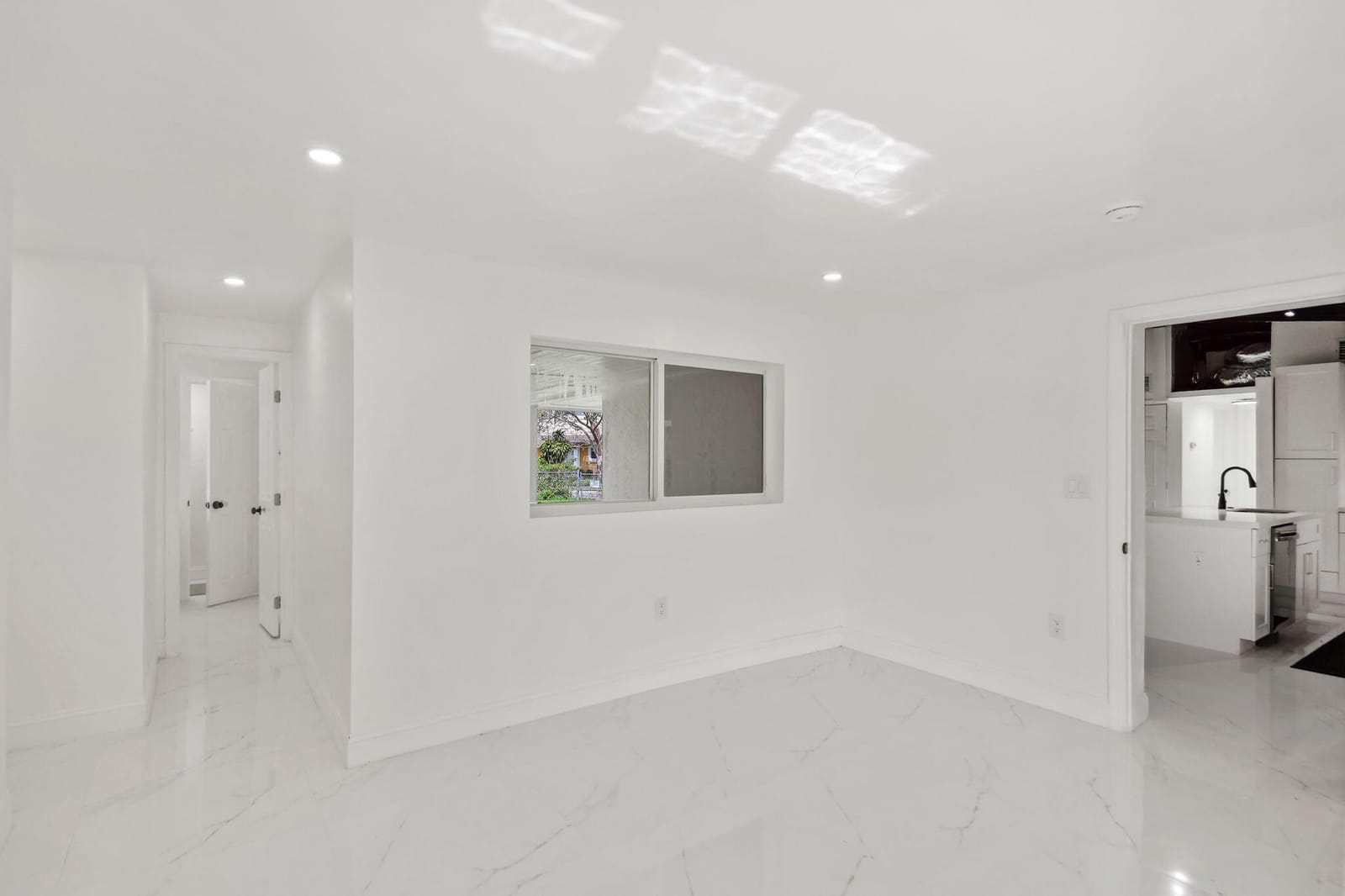 1530 NW 18TH Court, Fort Lauderdale, FL 33311 photo 6