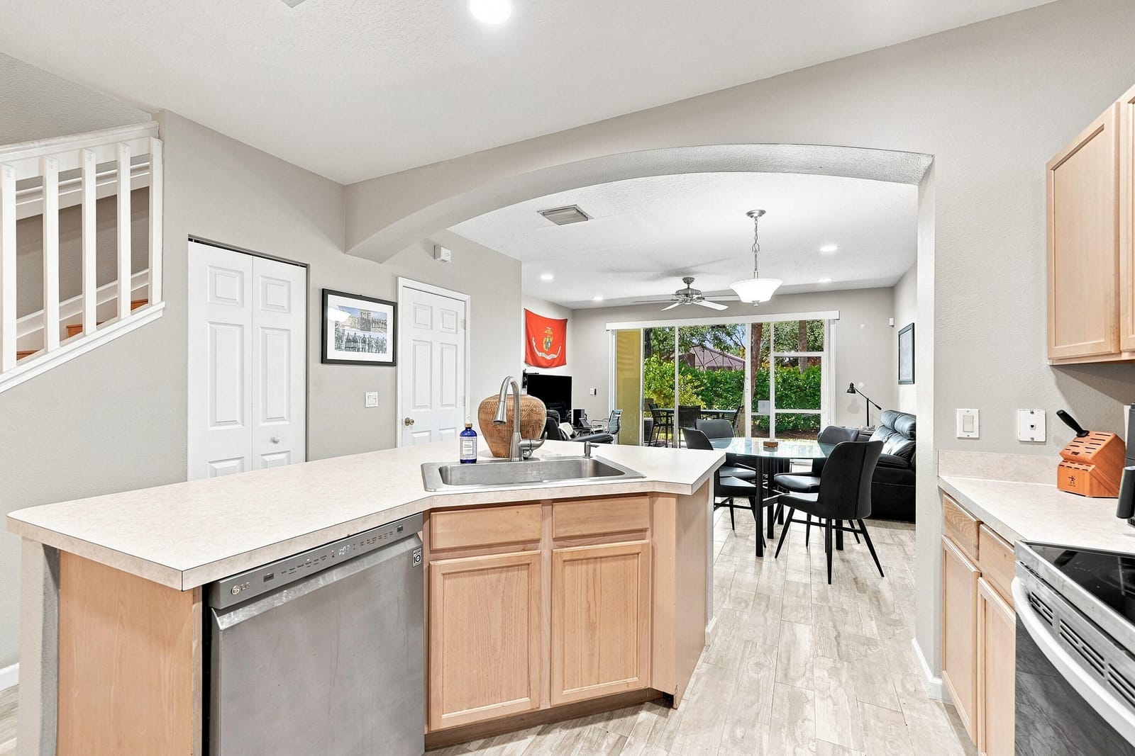 9989 PORTA LEONA Lane — photo 8