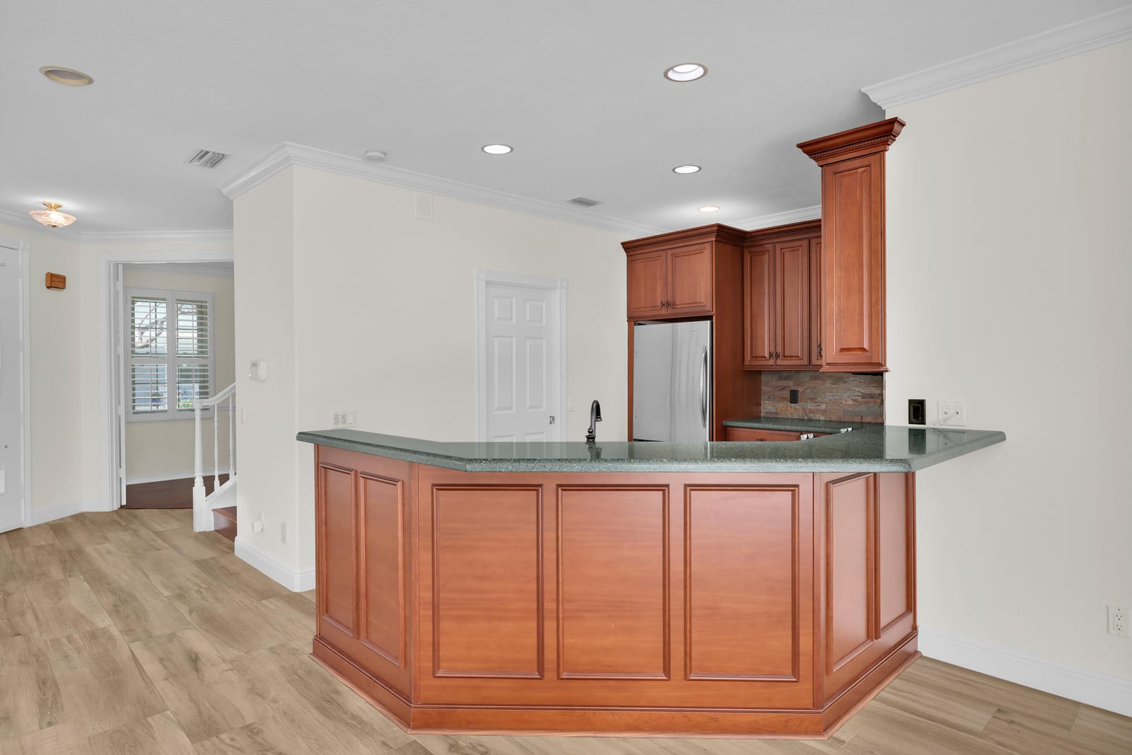 325 Sweet Bay Circle, Jupiter, FL 33458 photo 5