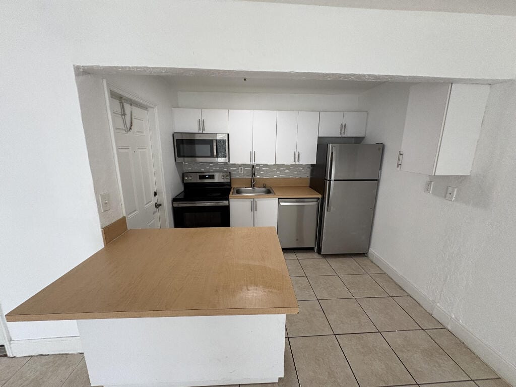 4271 NW 5TH Street 128, Plantation, FL 33317