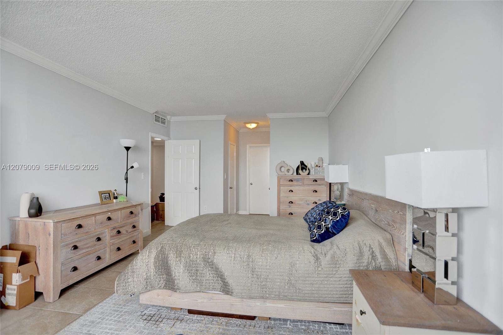 300 Bayview Drive PH10, Sunny Isles Beach, FL 33160 photo 13