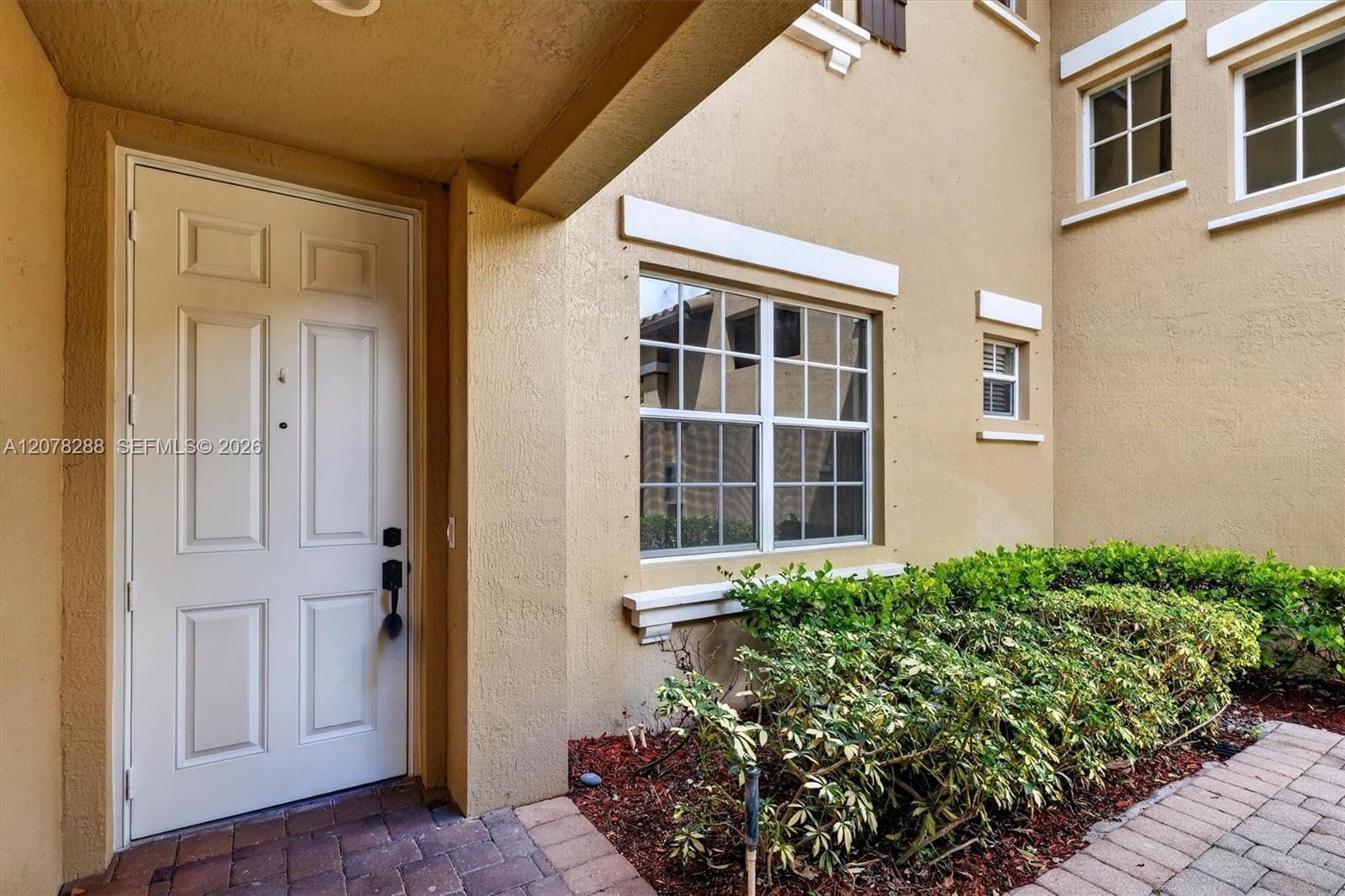 8351 NW 128th Lane 22-B — photo 2