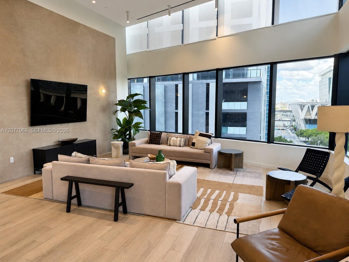 225 N Miami Avenue 2810, Miami, FL 33128