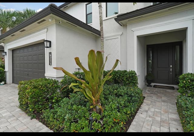 6215 OCEANAIRE Way, Lake Worth, FL 33467
