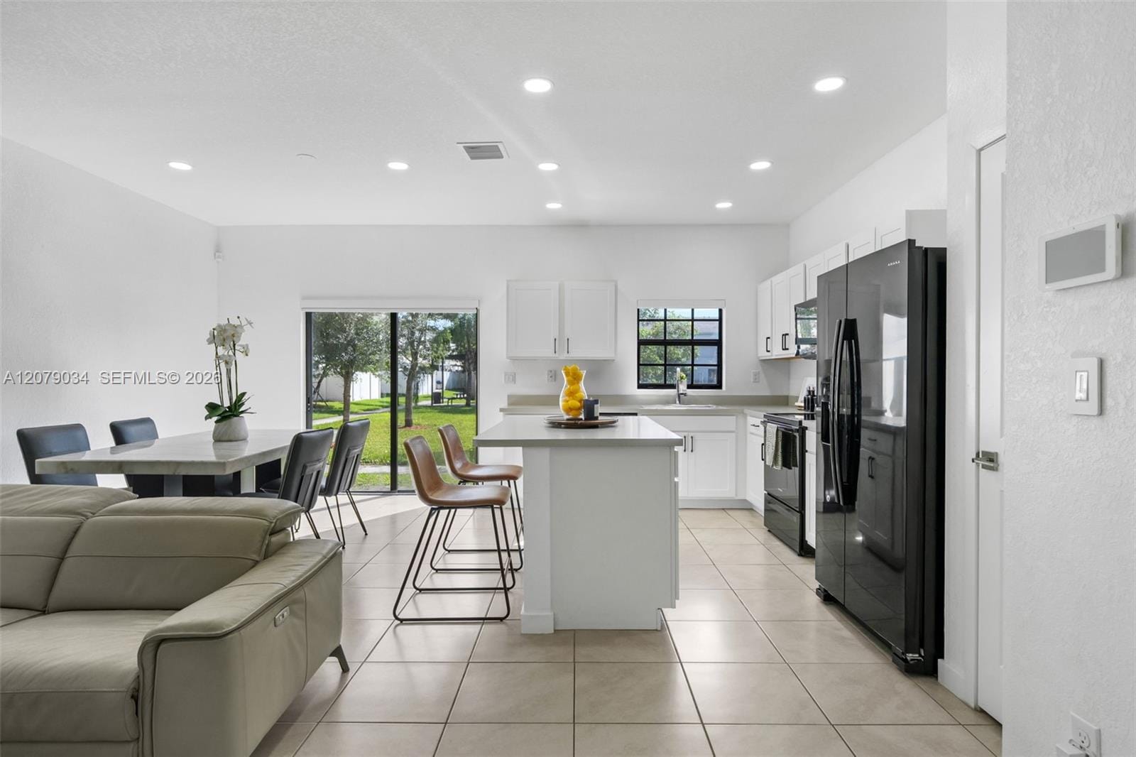 757 SW 11th Street — photo 2
