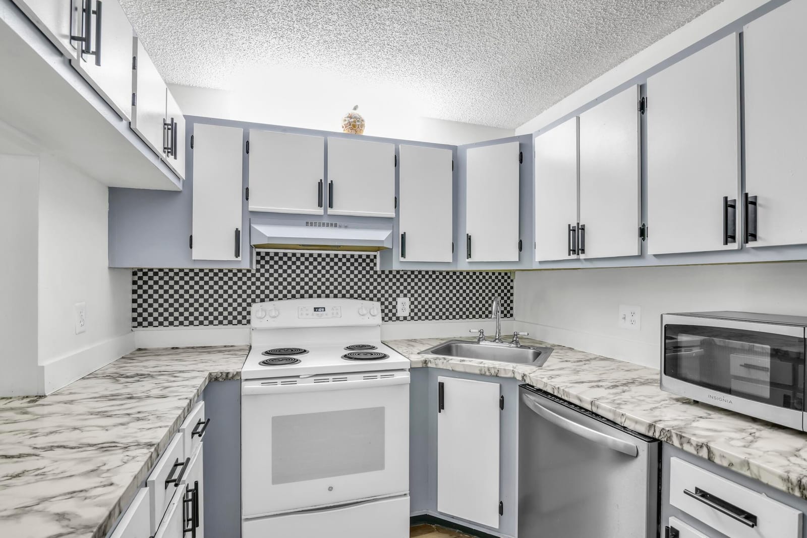 3744 Savoy Lane E2, West Palm Beach, FL 33417 photo 10