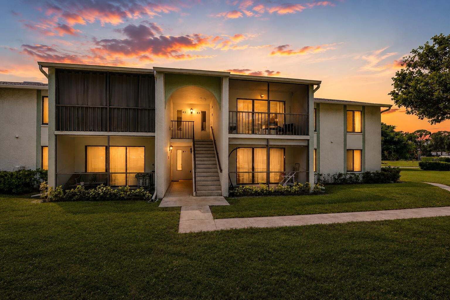 3744 Savoy Lane E2, West Palm Beach, FL 33417
