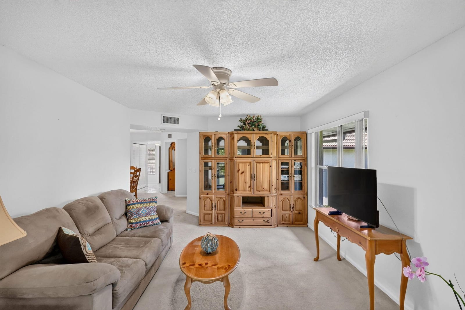 360 SW SOUTH RIVER Drive 205 — photo 10