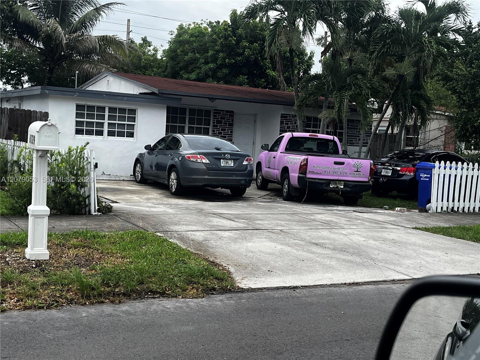 6125 Dawson Street, Hollywood, FL 33023